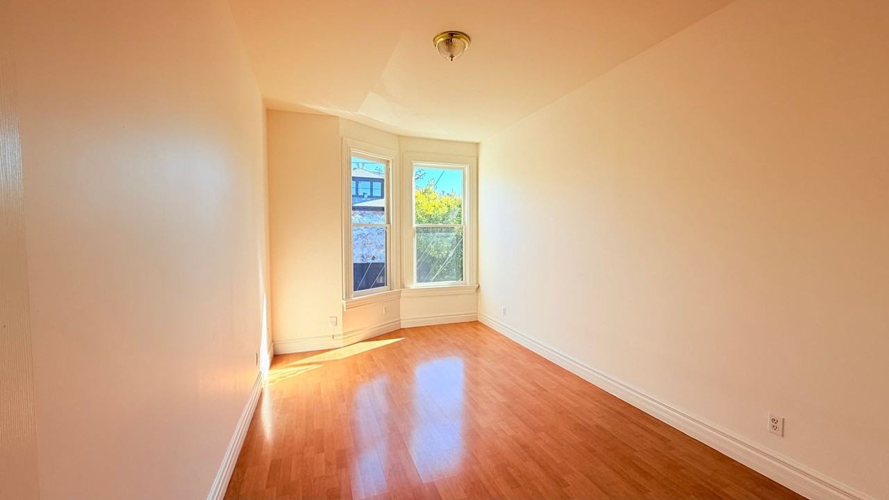 932 Central Avenue - Photo 6 of 16