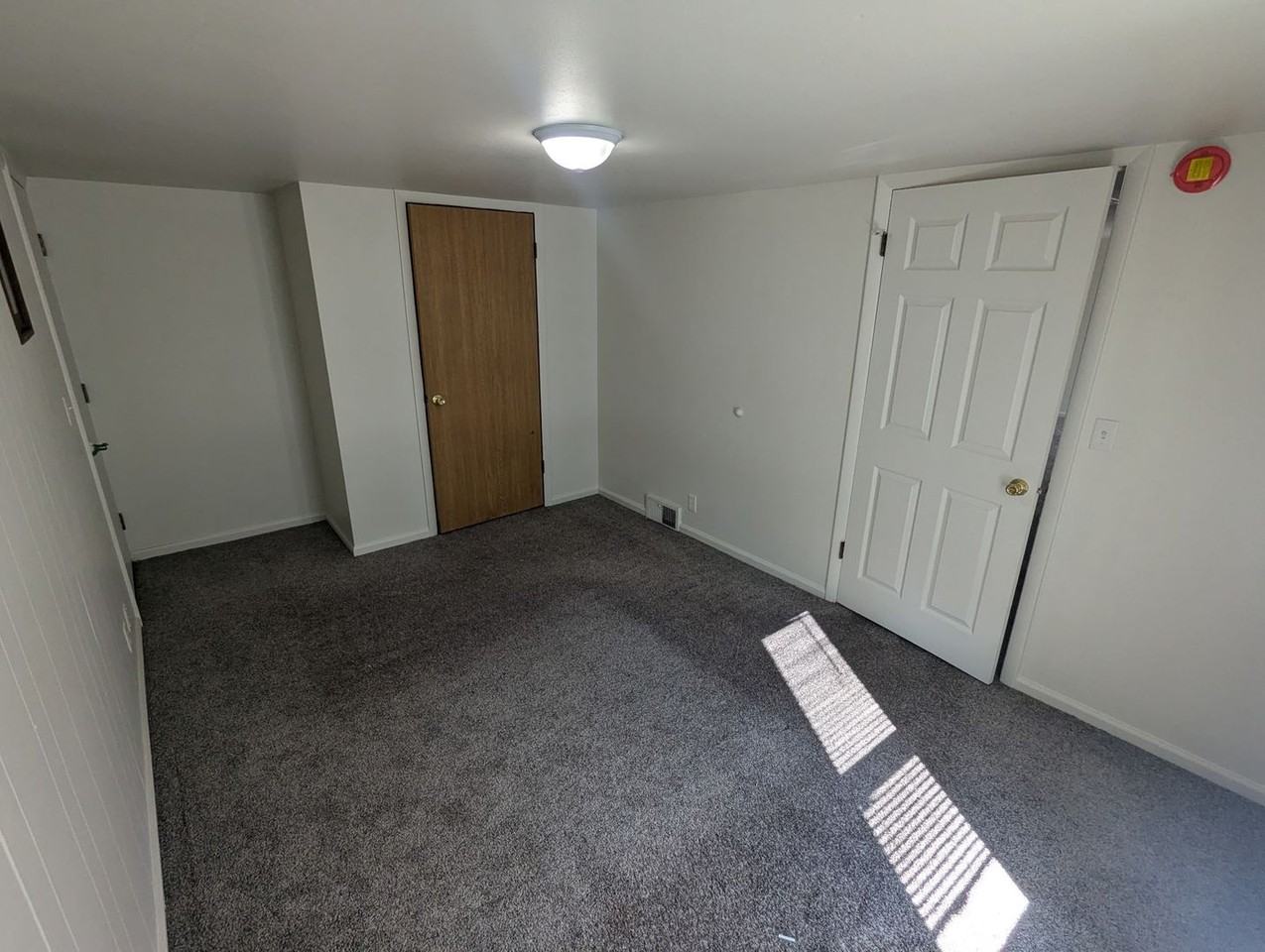 Dover Oaks LLC - Photo 4 of 20