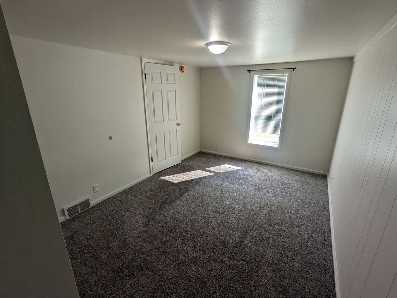 Dover Oaks LLC - Photo 6 of 20