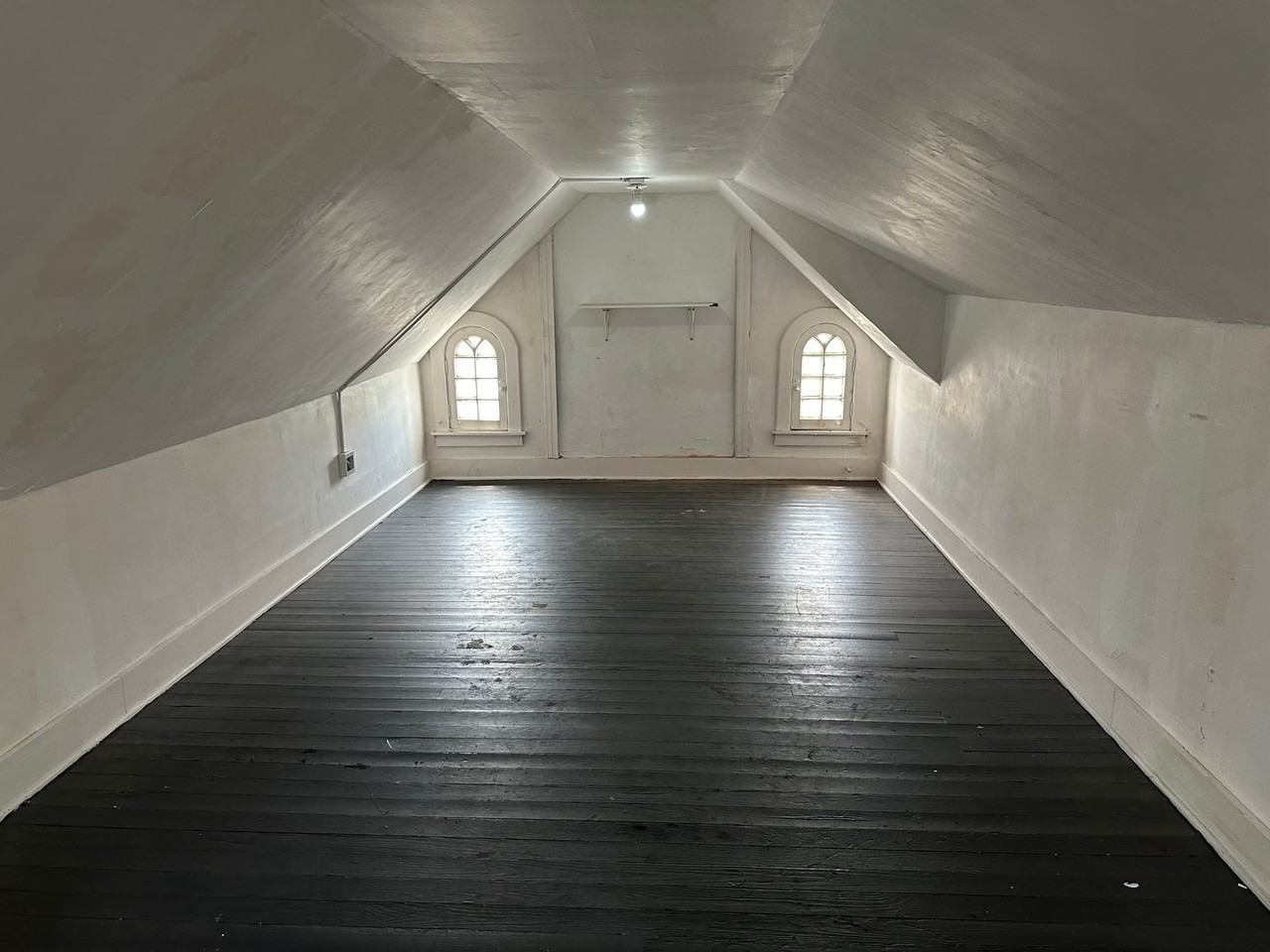 1217 Florencedale Ave - Photo 3 of 13