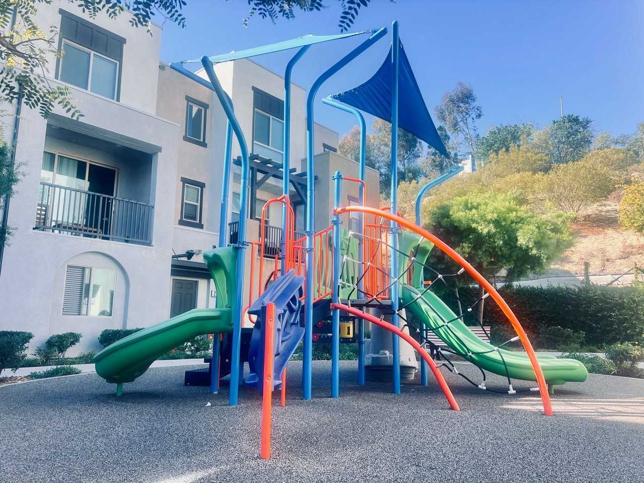 2454 Verano Way - Photo 5 of 28