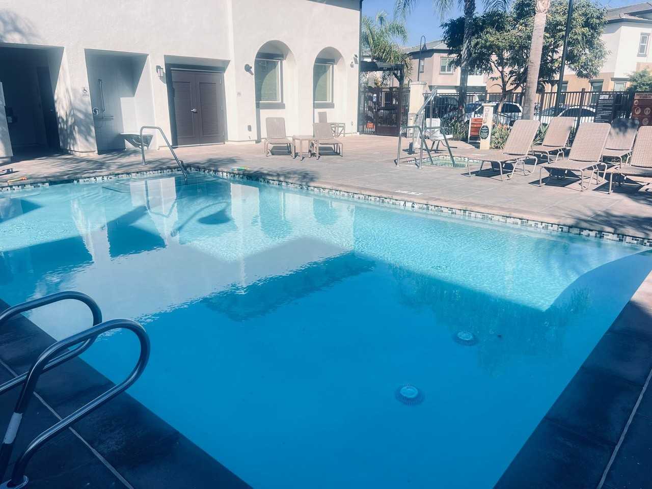 2454 Verano Way - Photo 6 of 28