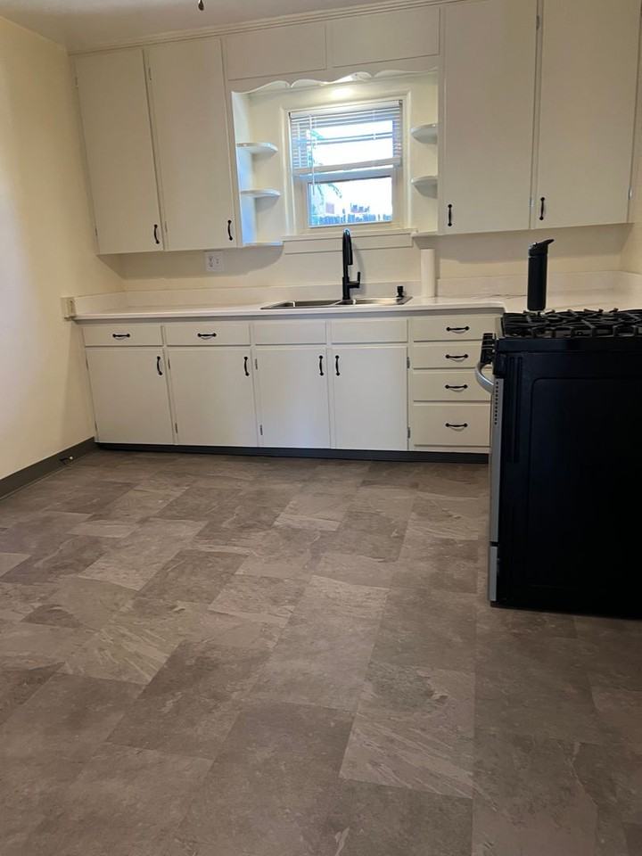 413 Solona St - Photo 3 of 10