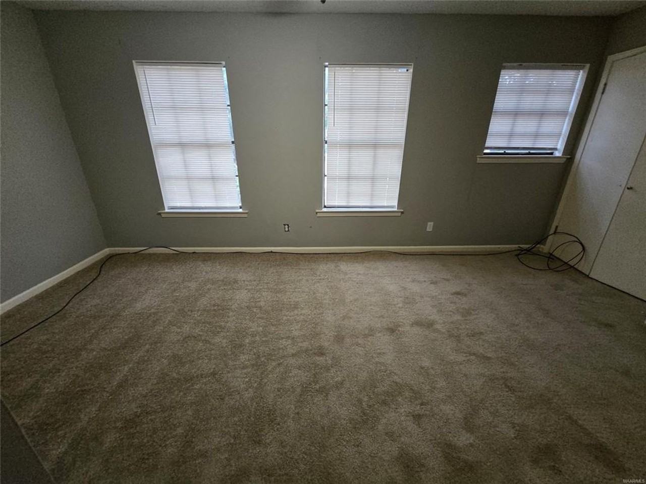 394 Yesterhouse Drive - Photo 5 of 21