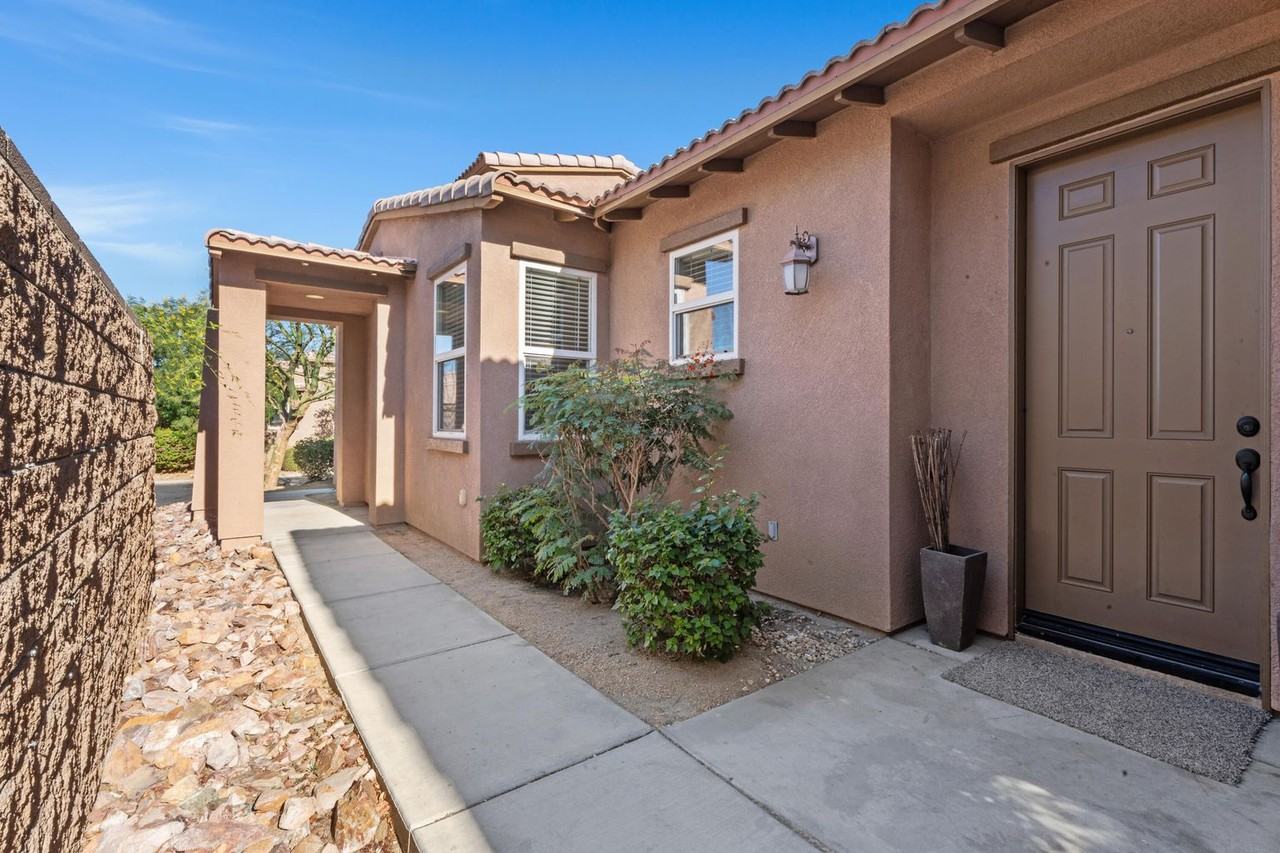 77310 Colorado Street - Photo 4 of 37