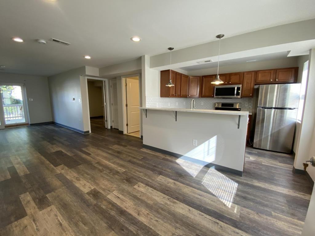 5504 Midwood Ave #2 - Photo 5 of 40