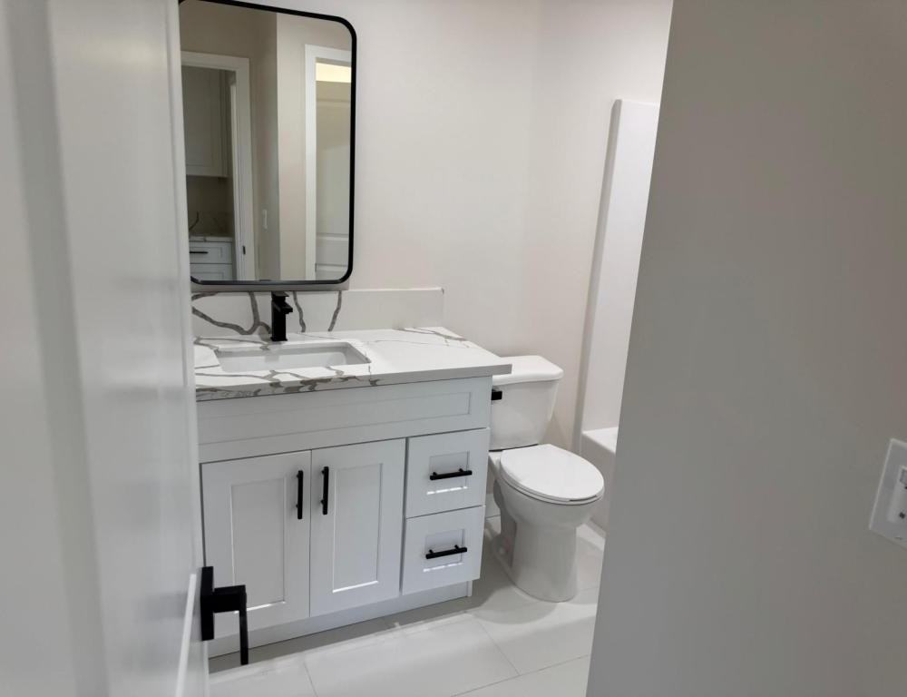 8800 N Loop Blvd - Photo 7 of 11