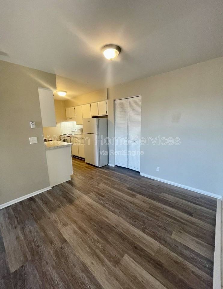 201 N Charleston Blvd #6