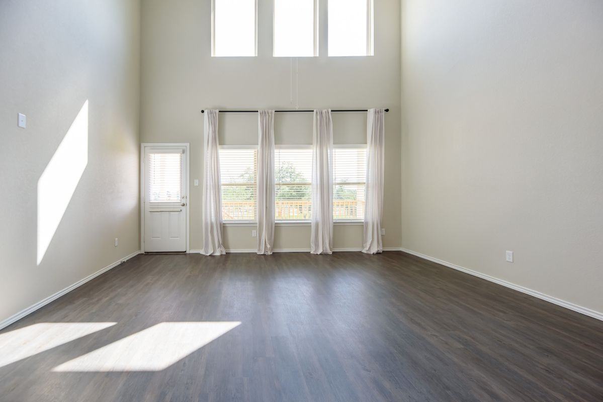 1609 Ranch House - Photo 2 of 25