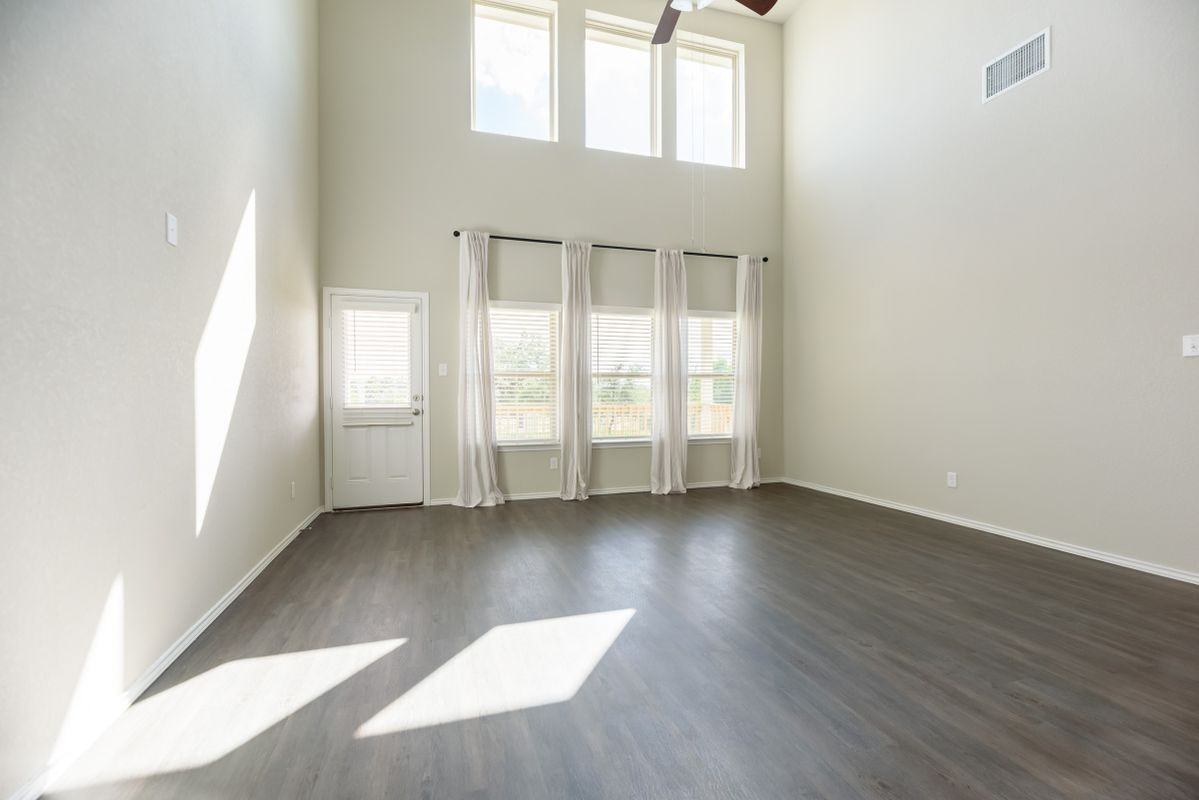 1609 Ranch House - Photo 3 of 25