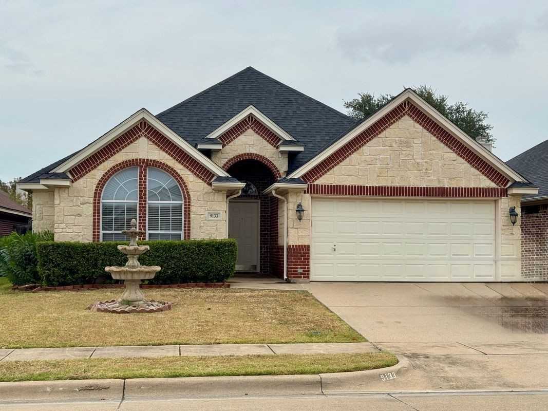 9133 Winding River Dr