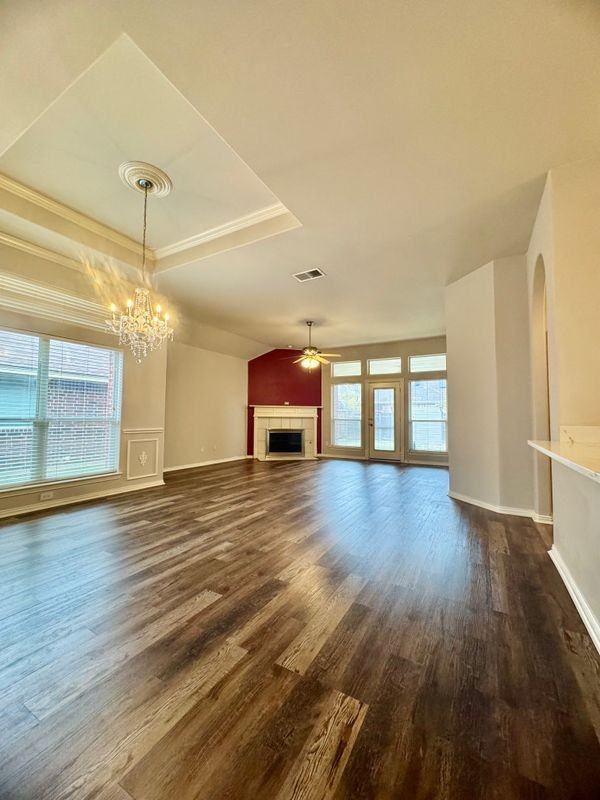 9133 Winding River Dr - Photo 3 of 18