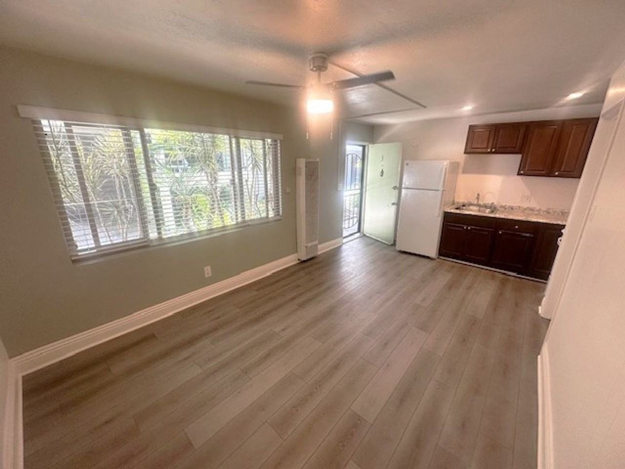 Redwood Terrace - Photo 5 of 18