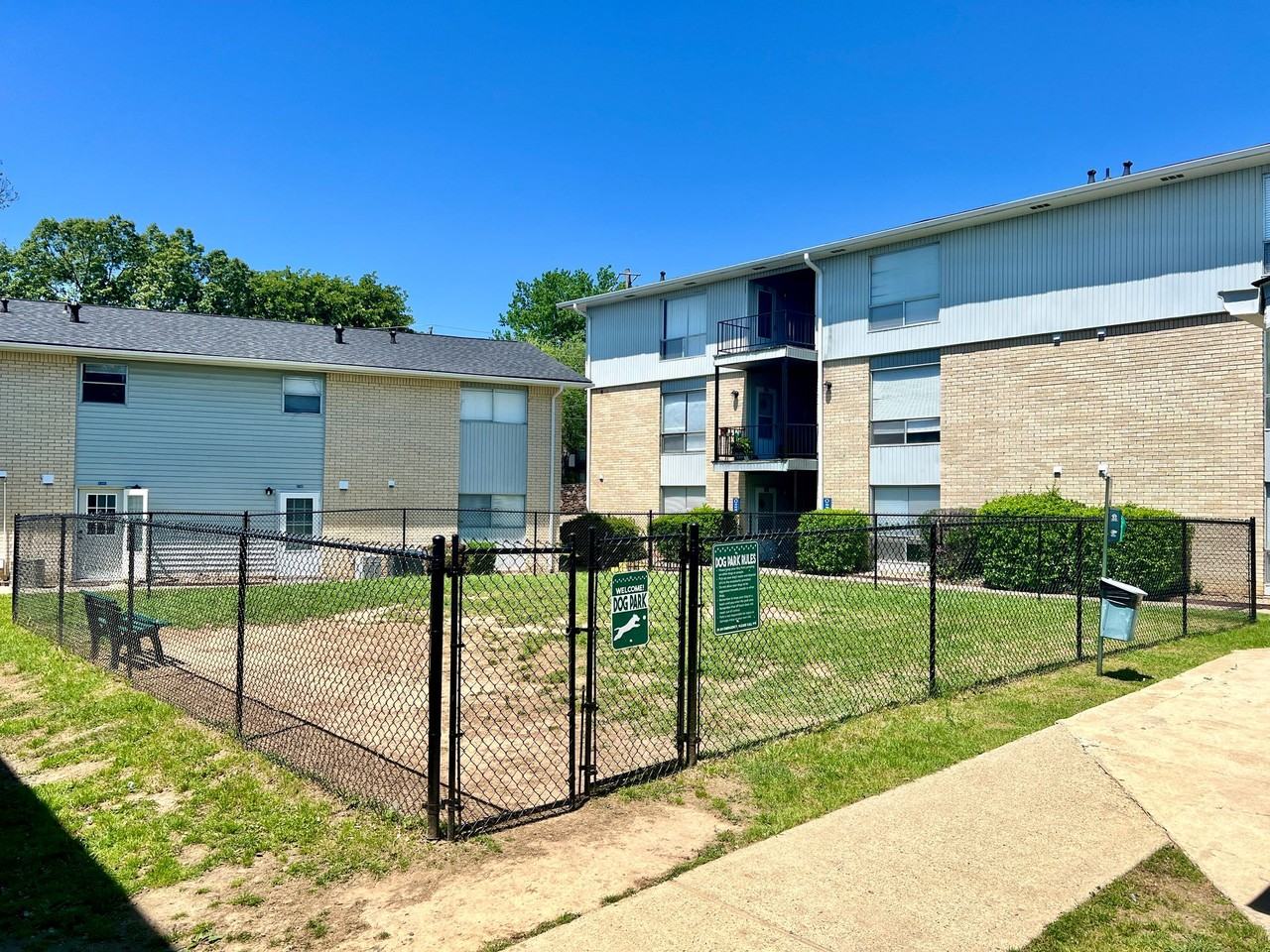 Higdon Ferry Apartments - Photo 4 of 50