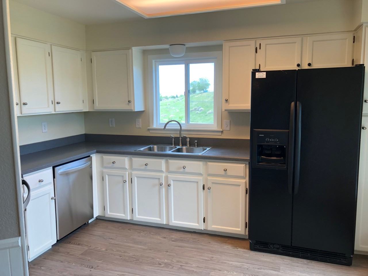 10229 Halleys Way - Photo 3 of 23