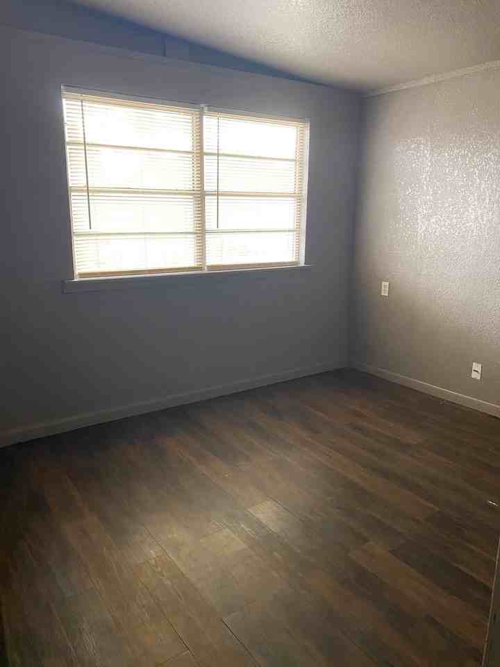 610 W North St #A - Photo 2 of 12