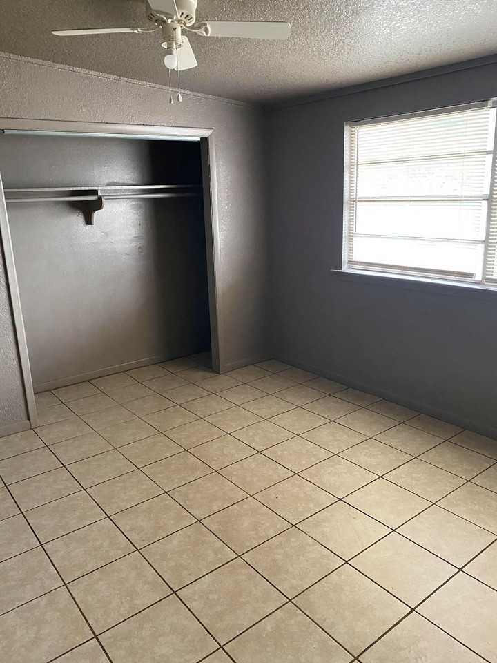 610 W North St #A - Photo 4 of 12