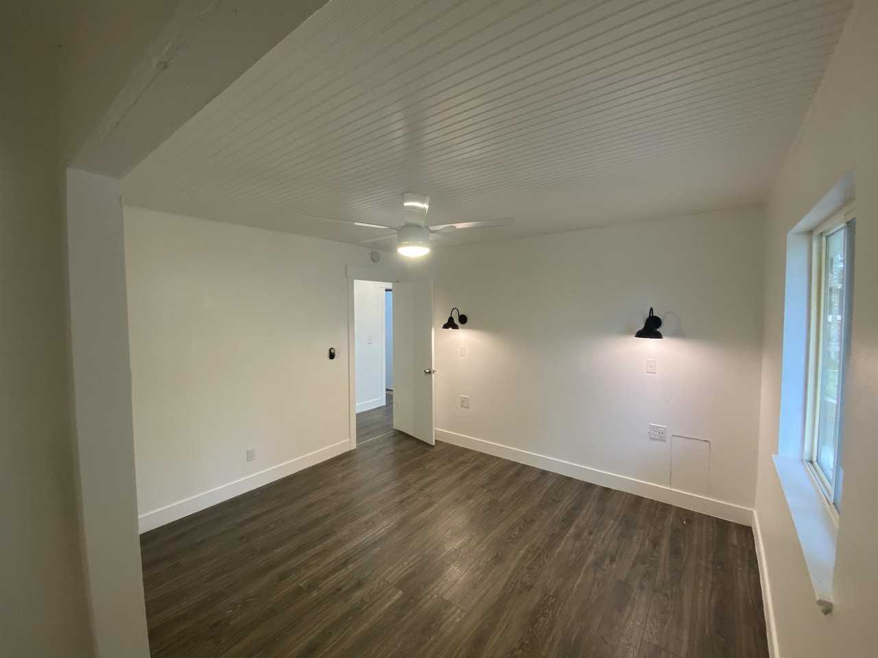 1330 East 7th Street #1 - Photo 6 of 18