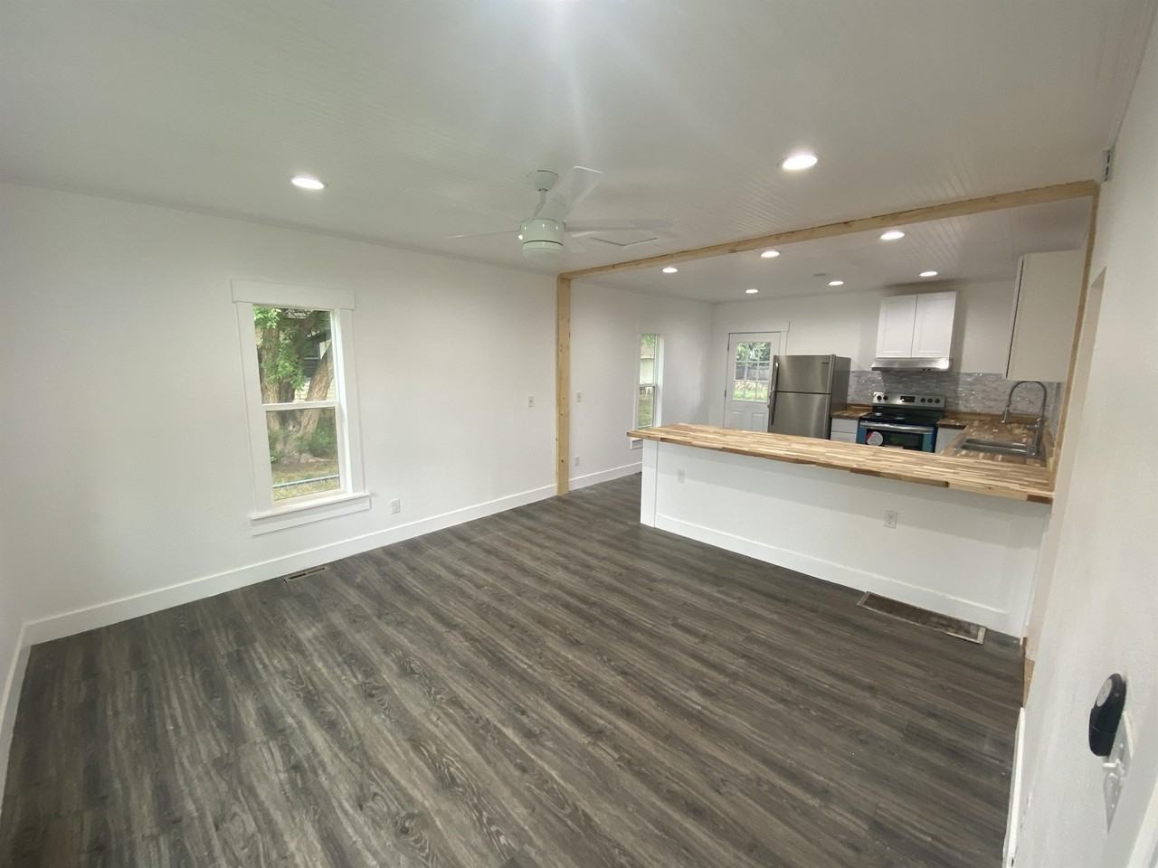 1330 East 7th Street #1 - Photo 3 of 18