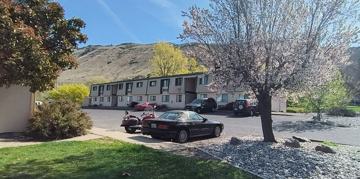 featured image of 1201 River Drive