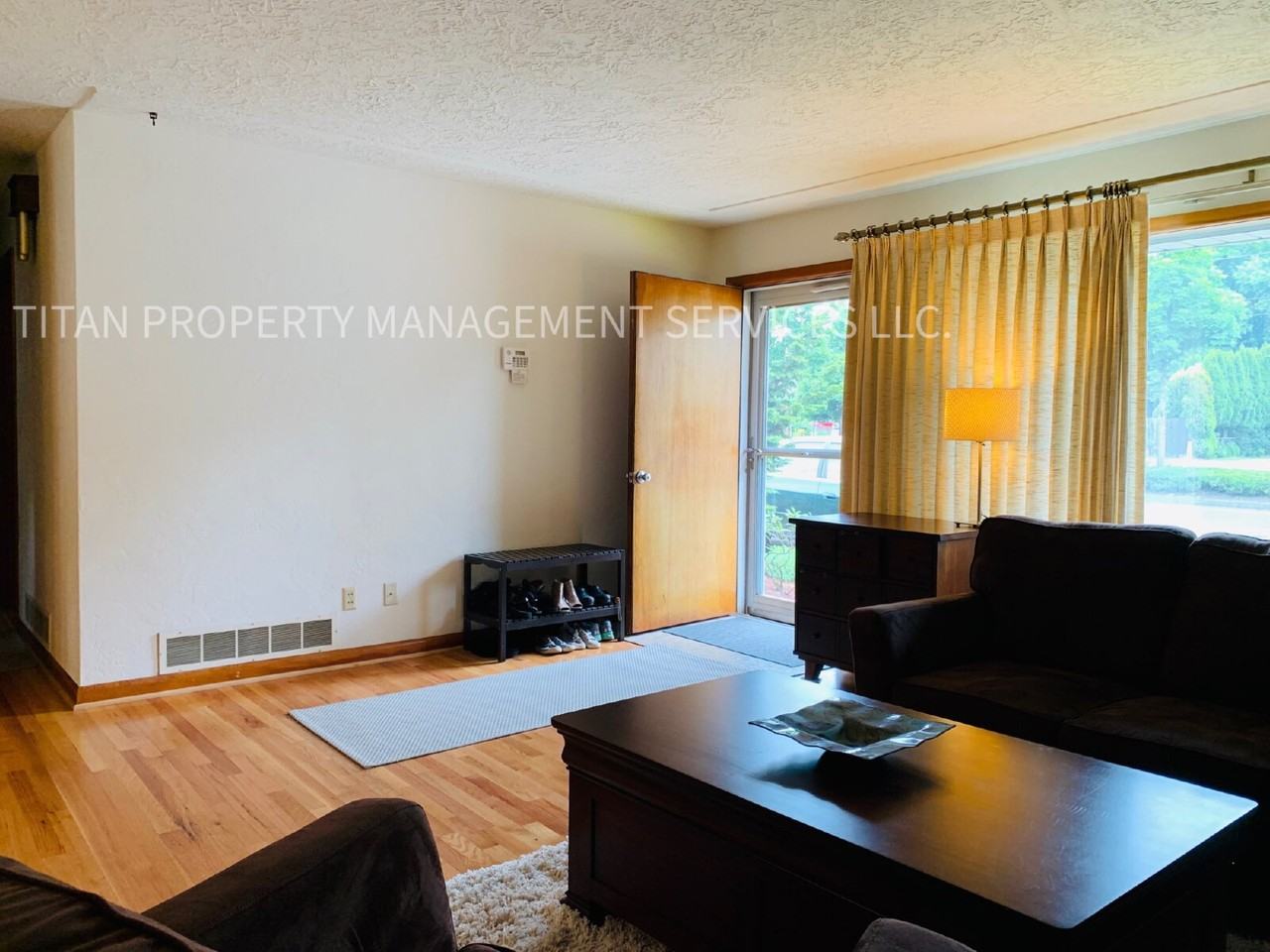 13924 East Burnside Street - Photo 2 of 9