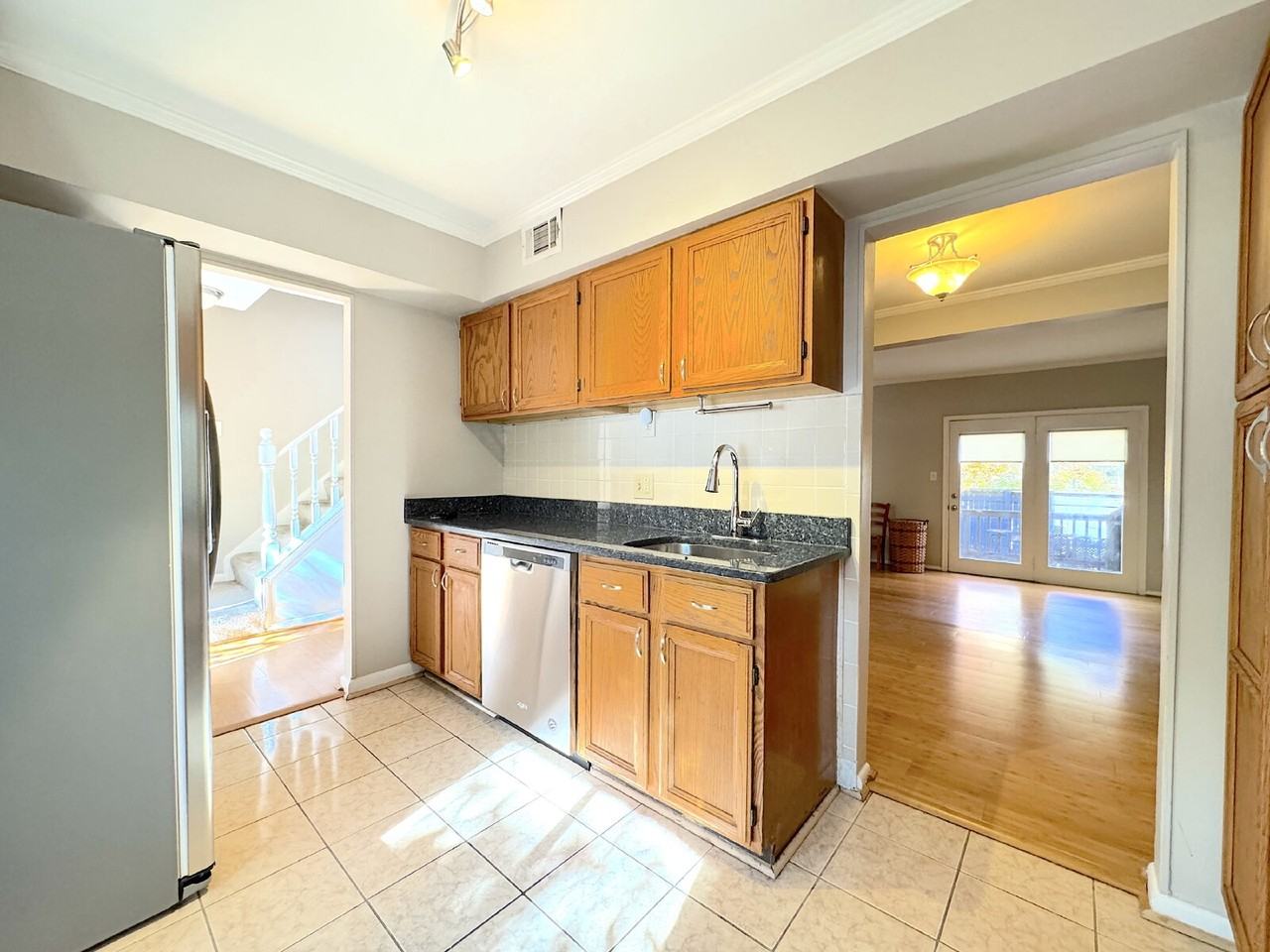 2334 Antiqua Ct - Photo 7 of 31