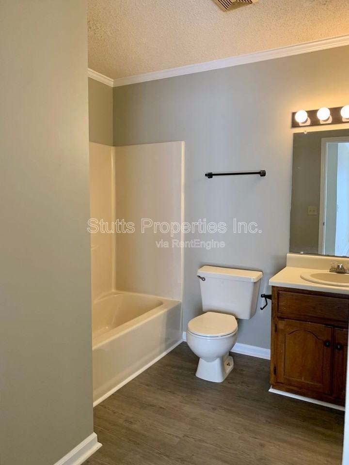 3450 Cloverdale Rd #20 - Photo 4 of 6