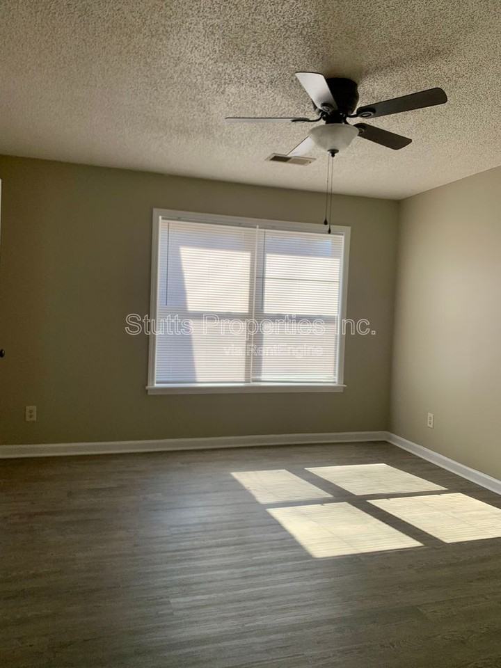 3450 Cloverdale Rd #20 - Photo 6 of 6