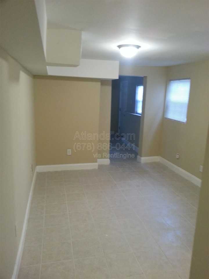 165 Little Street Southeast #B - Photo 4 of 10