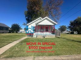 featured image of 1416 John St