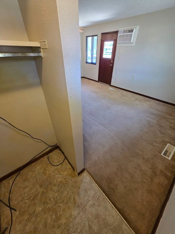 102 8th Ave Nw #15A - Photo 2 of 11