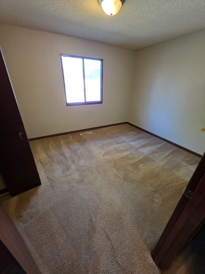 102 8th Ave Nw #15A - Photo 6 of 11