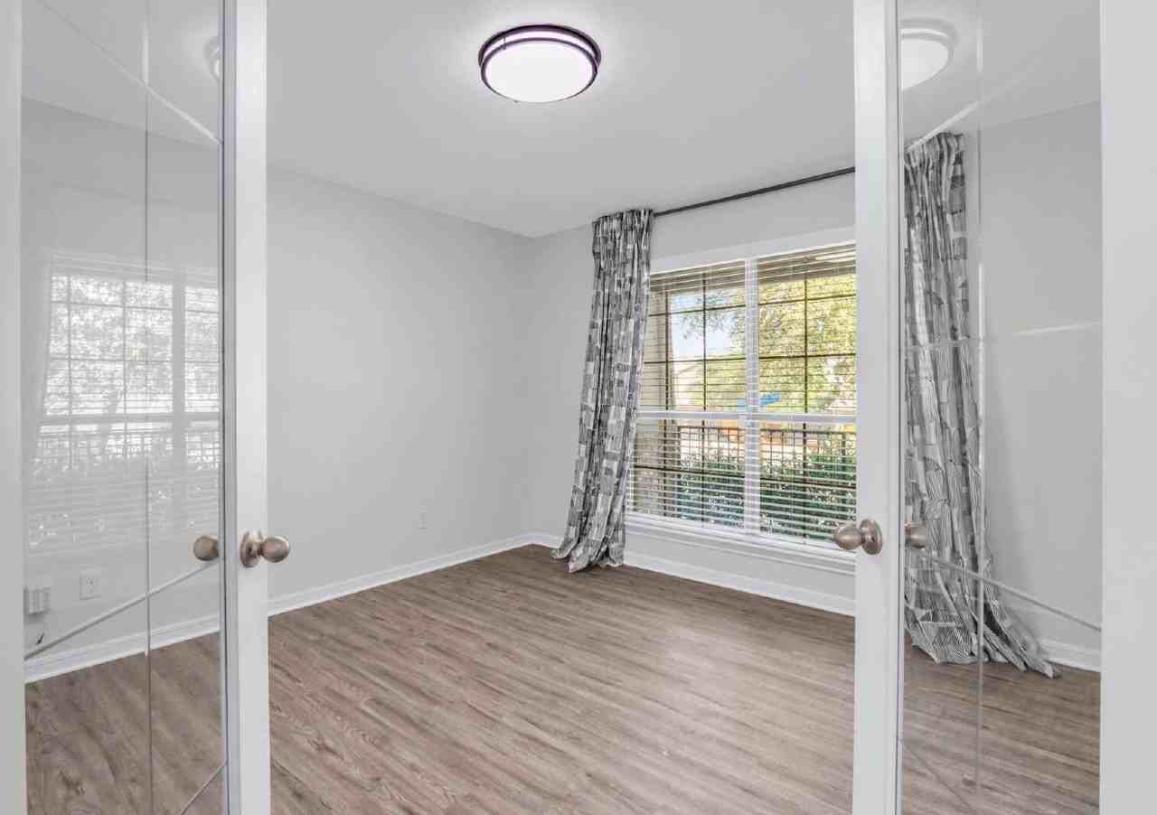 10838 Black Wolf Bay - Photo 3 of 50