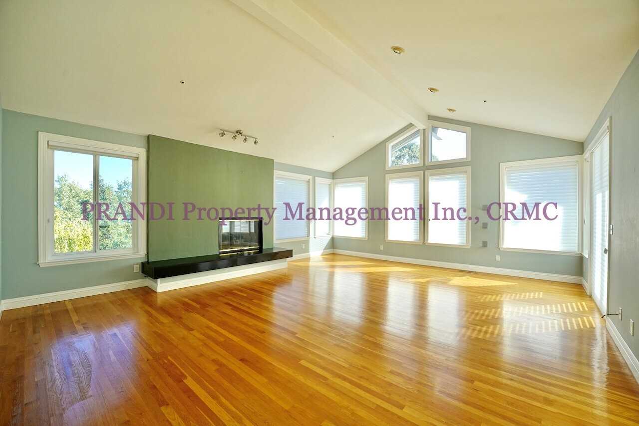 32 Marin Bay Park Court - Photo 3 of 33