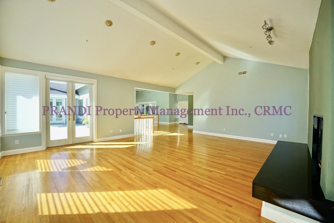 32 Marin Bay Park Court - Photo 4 of 33