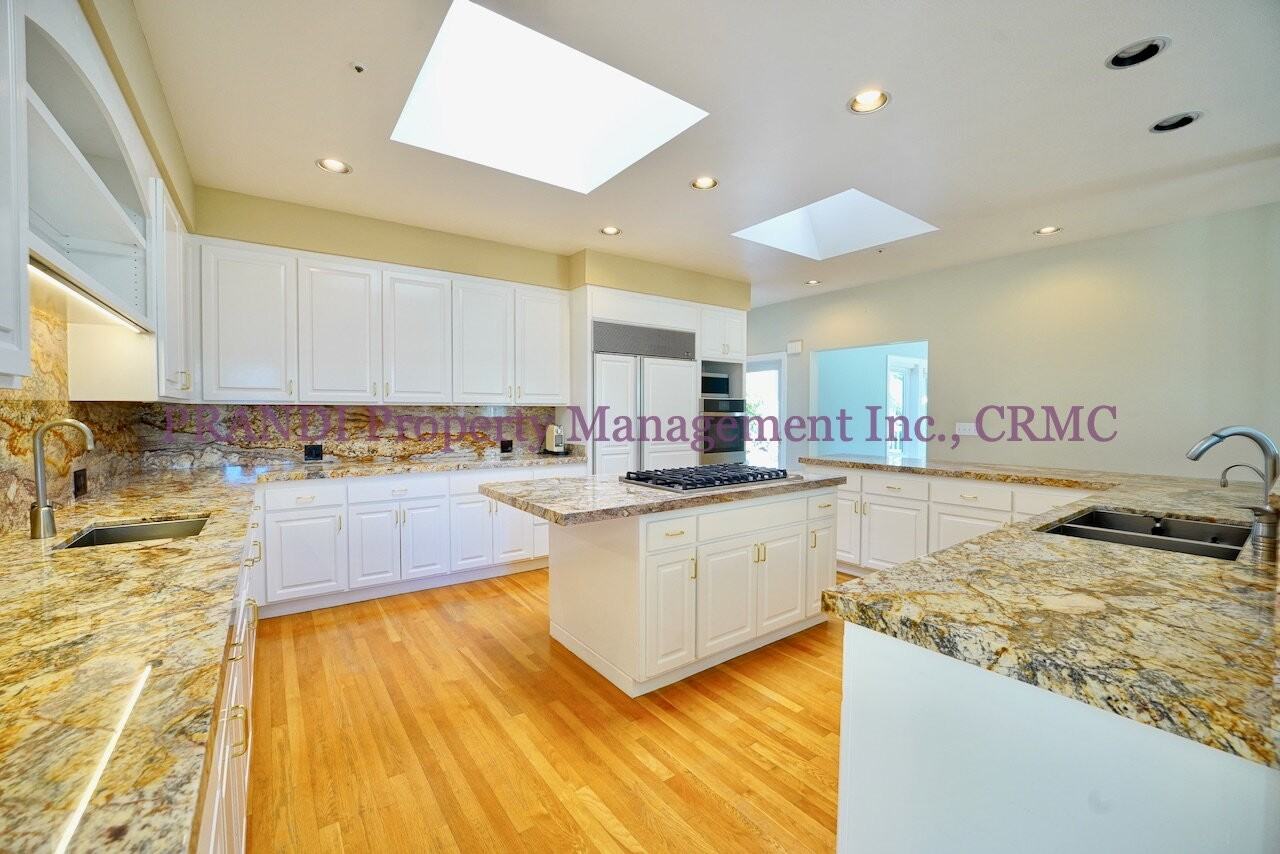 32 Marin Bay Park Court - Photo 6 of 33