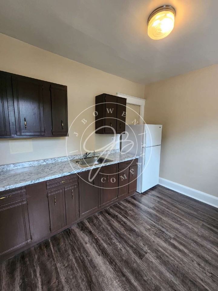 821 South Ave #4F - Photo 5 of 7