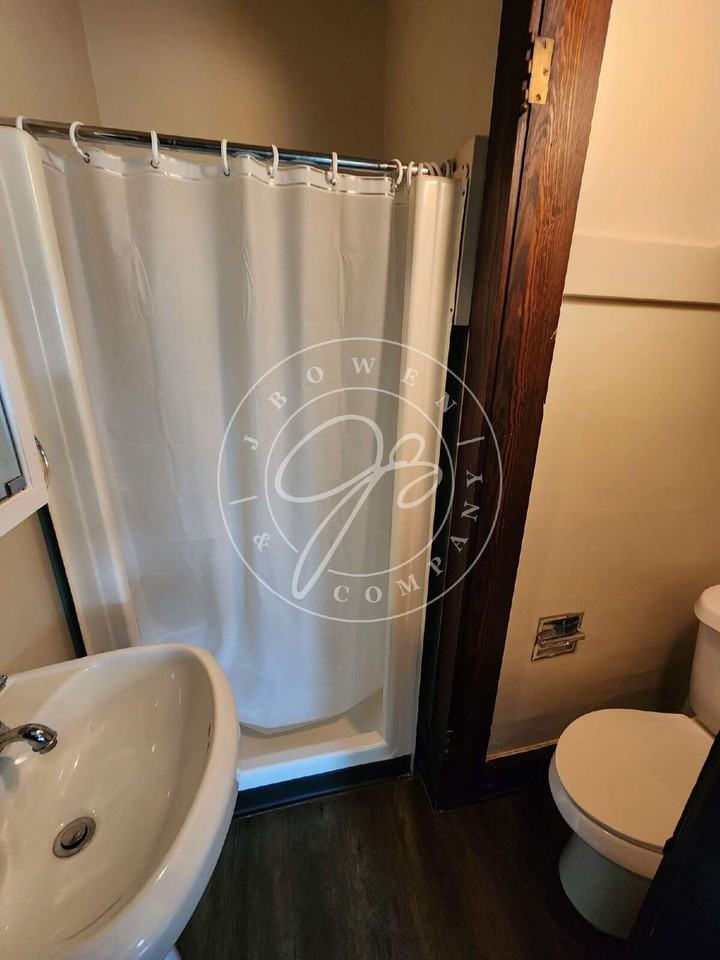 821 South Ave #4F - Photo 6 of 7