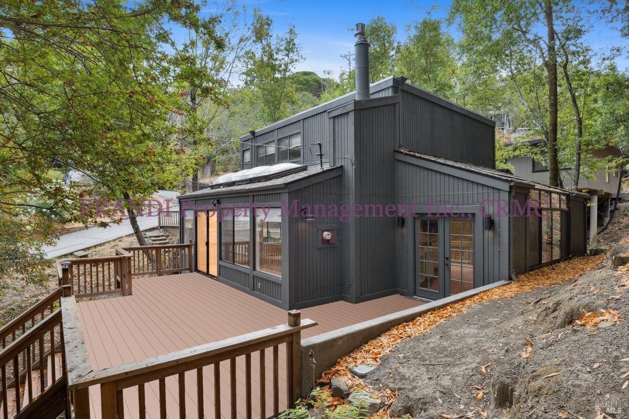280 Oakcrest Rd - Photo 2 of 25