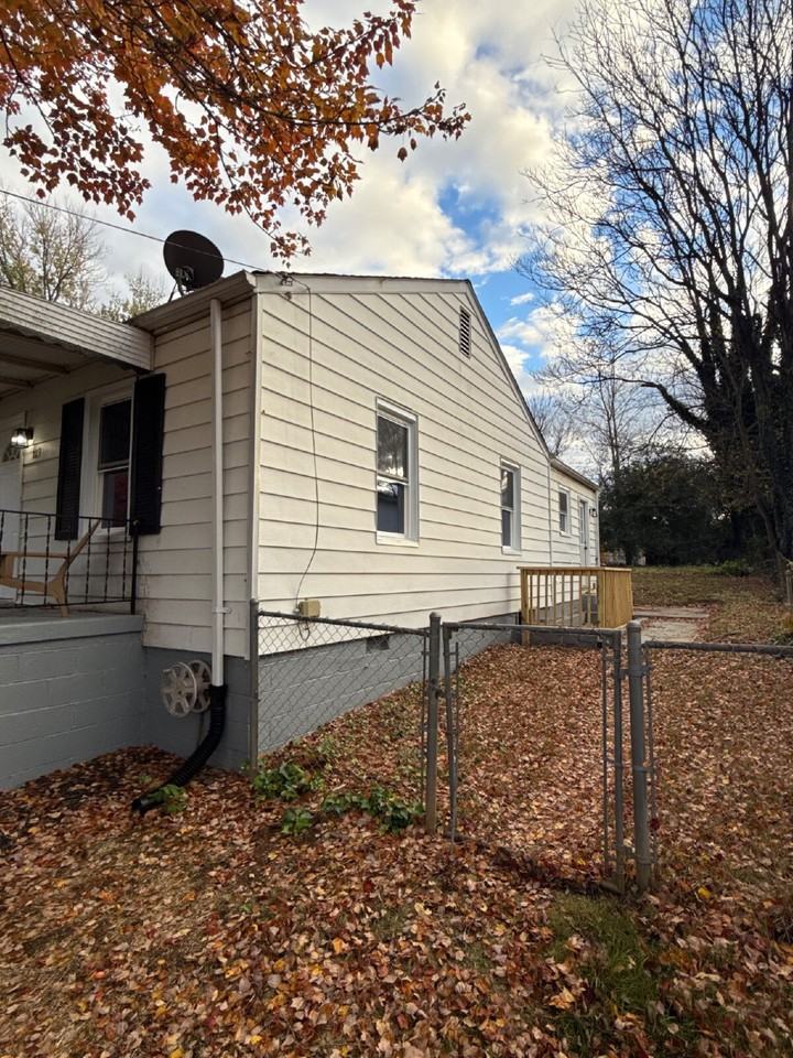 1113 Brandon Rd - Photo 2 of 10