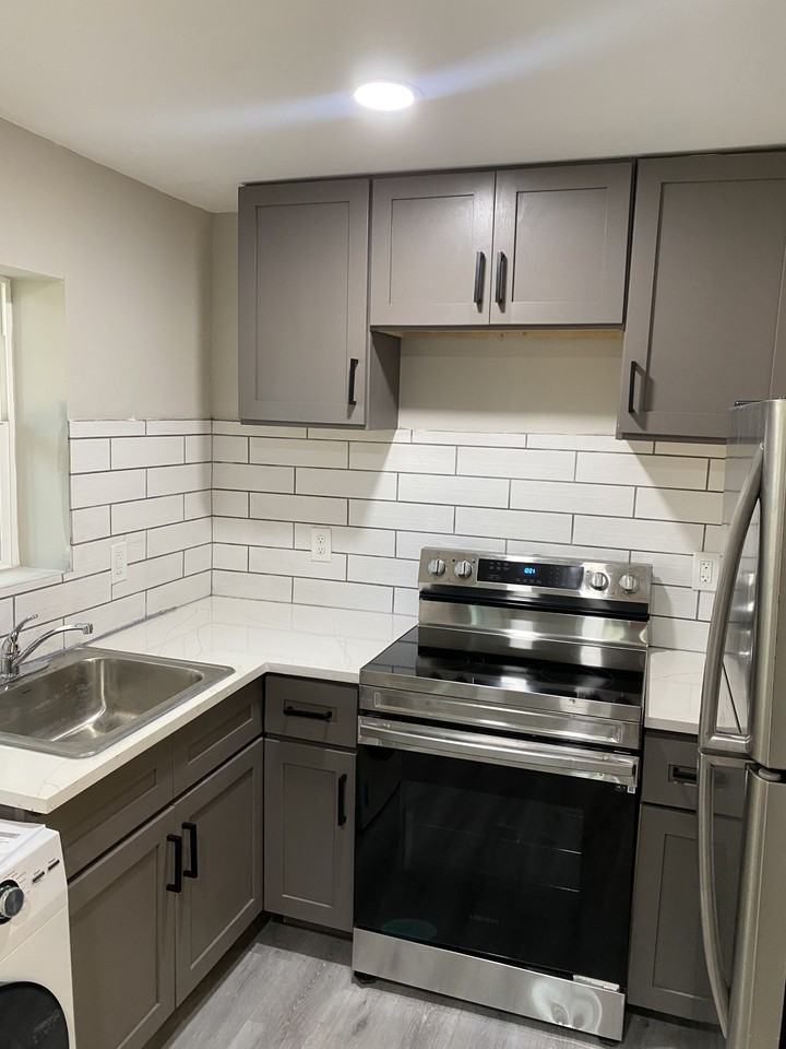 521 E Jackson St #B - Photo 4 of 20