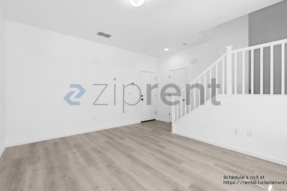 10923 Tower Park Dr - Photo 7 of 22