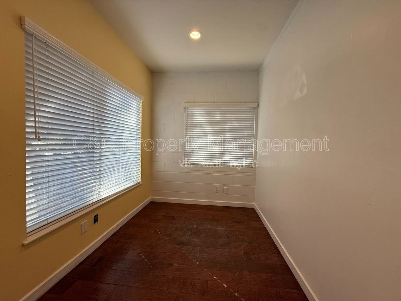 617 Water St #B - Photo 4 of 5