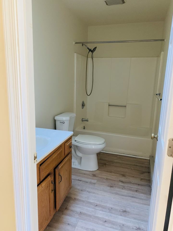 64 Queen Ave #64 - Photo 5 of 5