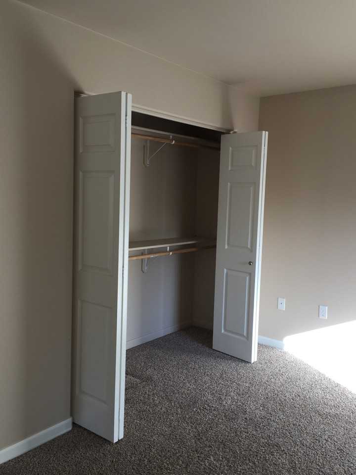 2355 W Eagles Nest Cir - Photo 3 of 10