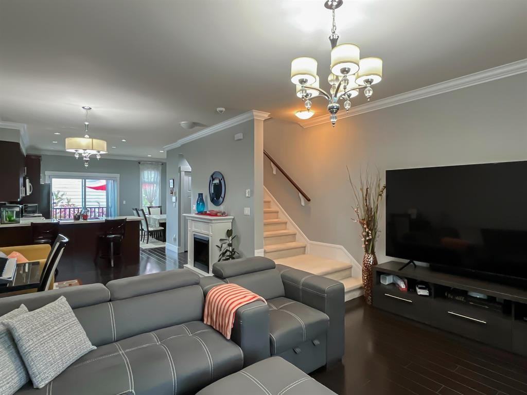 8433 164 Street #3 - Photo 3 of 21