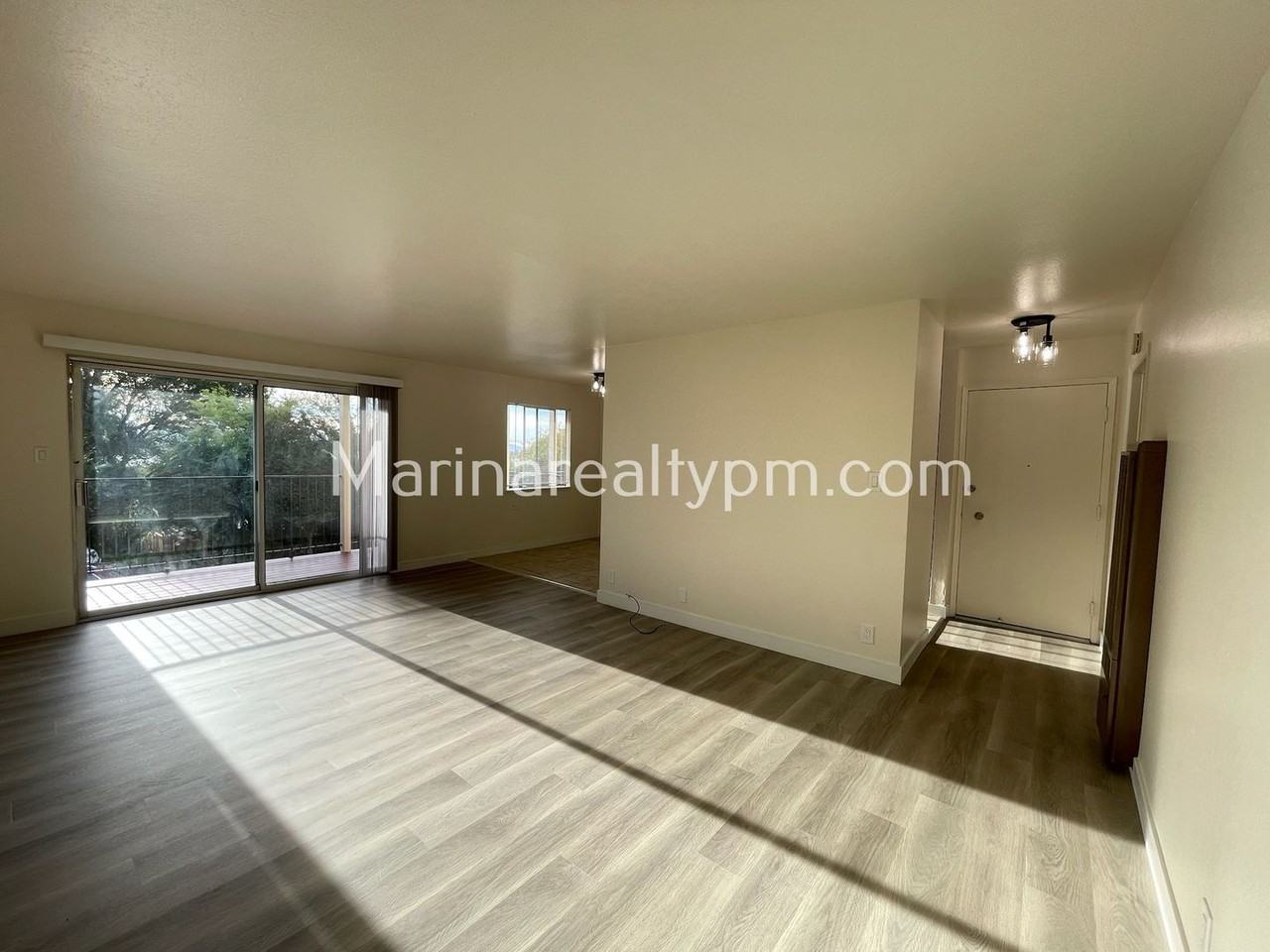 129-191 Hilborn St. - Photo 7 of 40