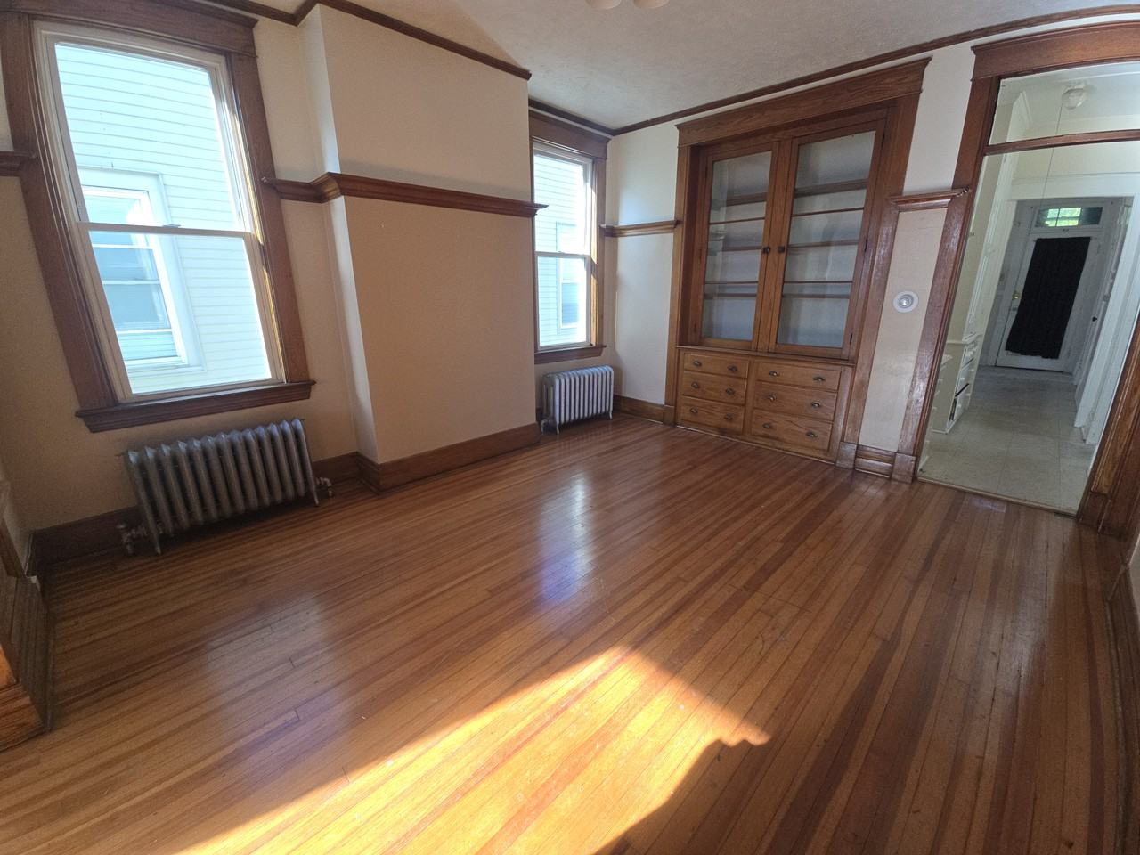 535 Hamilton St #1 - Photo 5 of 12