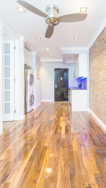 218 E 11th St #1A - Photo 4 of 7