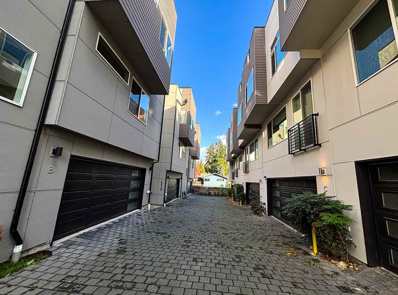 18526 Wallingford Ave N #B - Photo 4 of 28